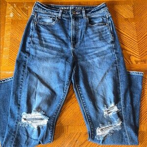 American Eagle 3378 Highest Rise Mom Jeans SZ 4 Regular
